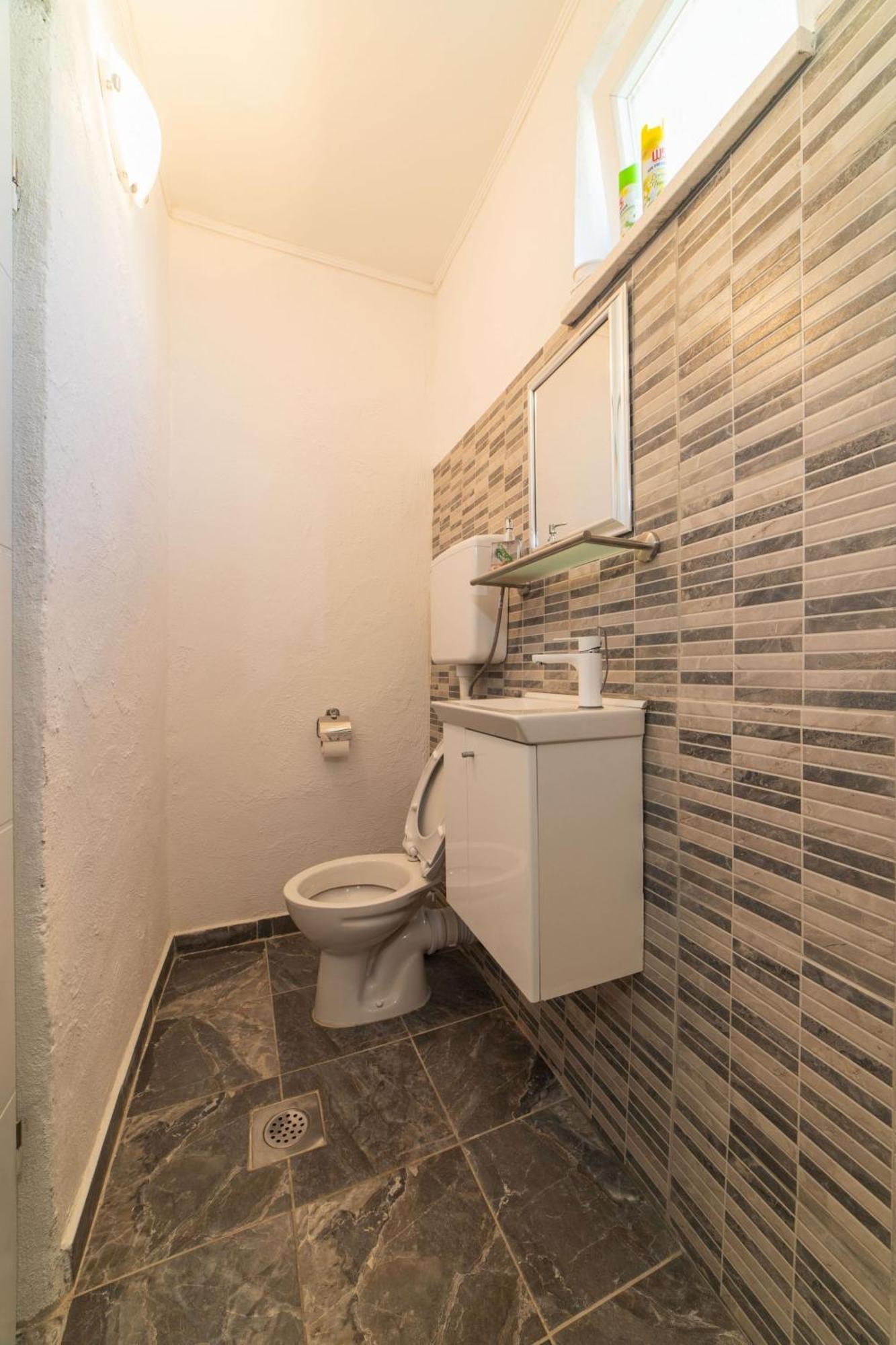 Apartment Livaja Kaštel Novi 객실 사진