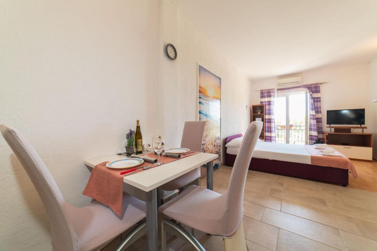 Apartment Livaja Kaštel Novi 외부 사진